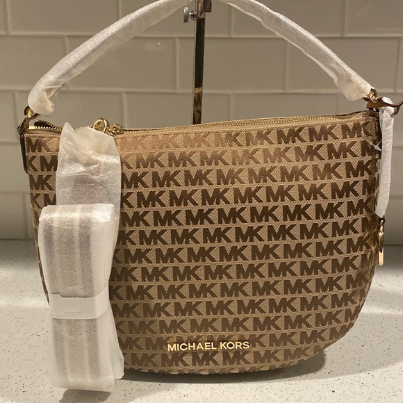 NWT Michael Kors Bedford Shoulder Bag - Picture 3 of 9